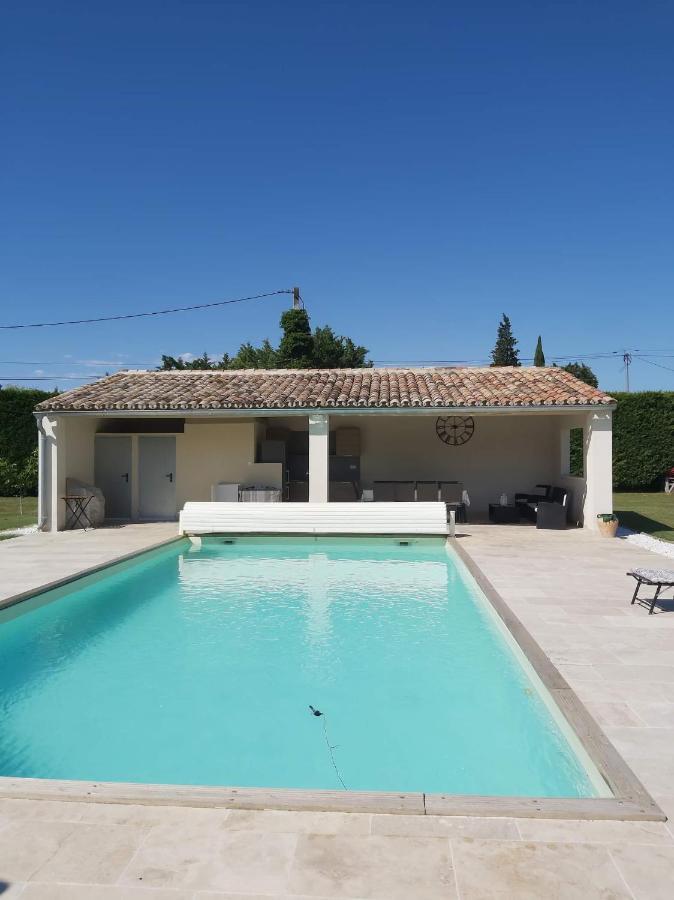 Studio Au Calme Avec Piscine Et Toutes Les Commodites Necessaires Le Thor Eksteriør bilde